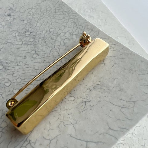 chocolat brooch / bar